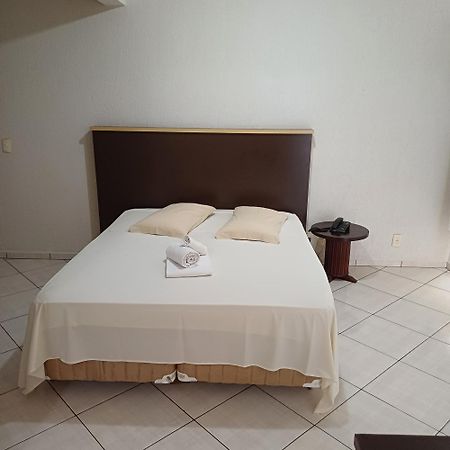 Hotel Maestro Express Toledo Толедо Екстериор снимка