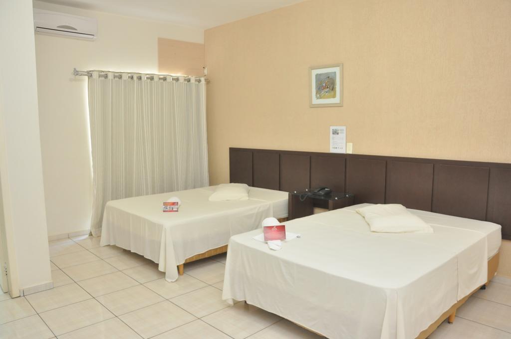 Hotel Maestro Express Toledo Толедо Екстериор снимка